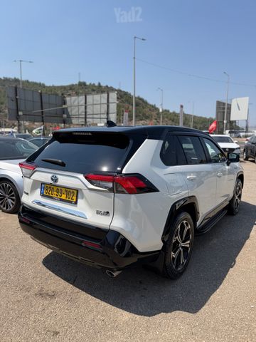 טויוטה RAV4