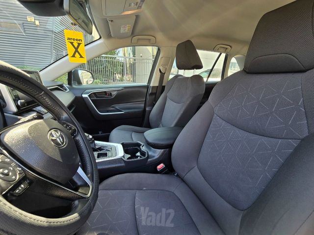 טויוטה RAV4