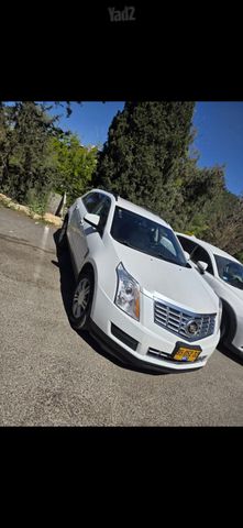 קאדילק SRX