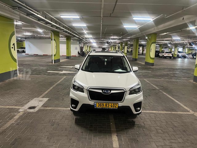 סובארו פורסטר