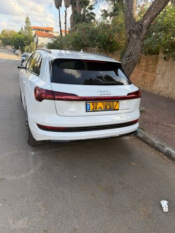 אאודי E-tron