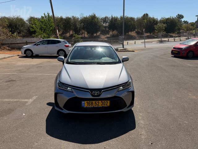 טויוטה קורולה