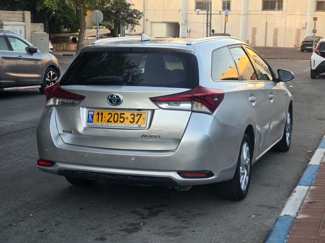 טויוטה אוריס