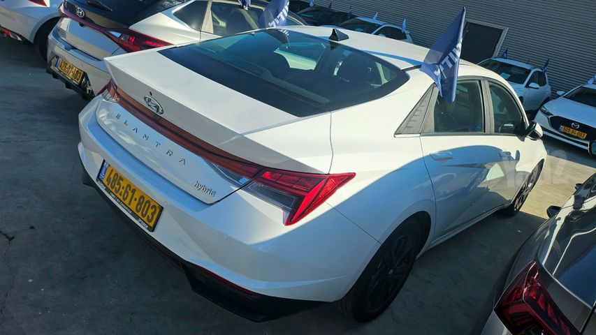 יונדאי אלנטרה
