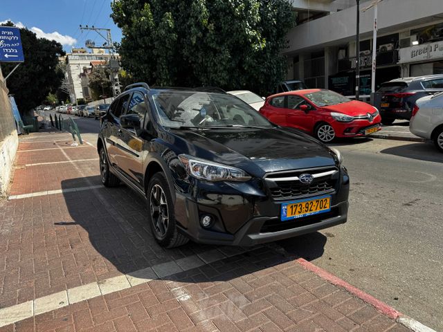 מודעת רכב סובארו XV