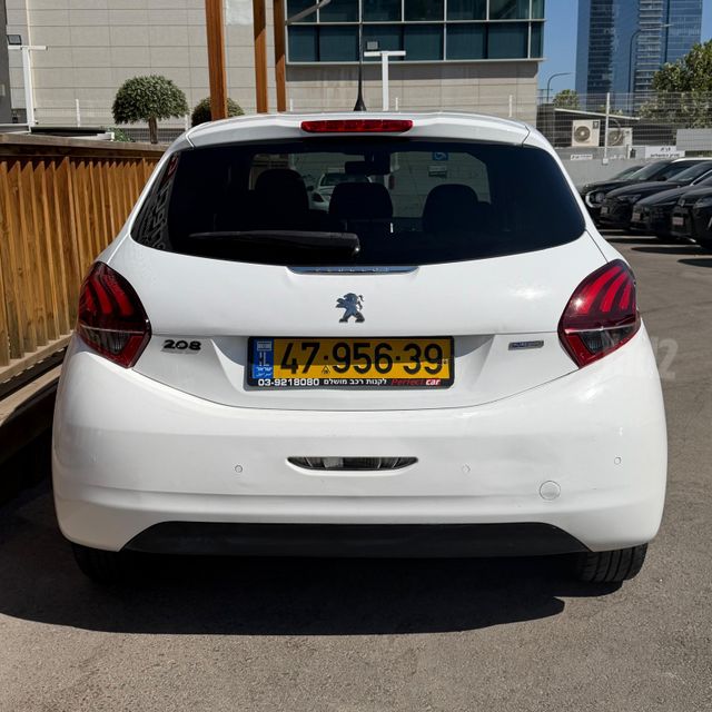 פיג'ו 208