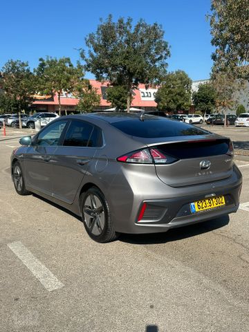 יונדאי איוניק