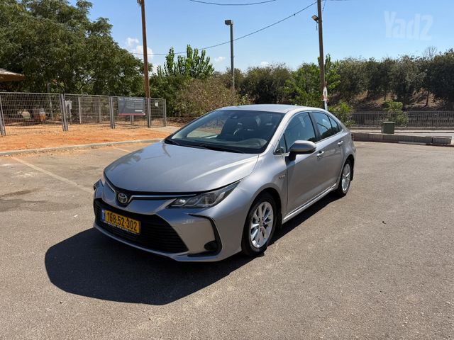 מודעת רכב טויוטה קורולה