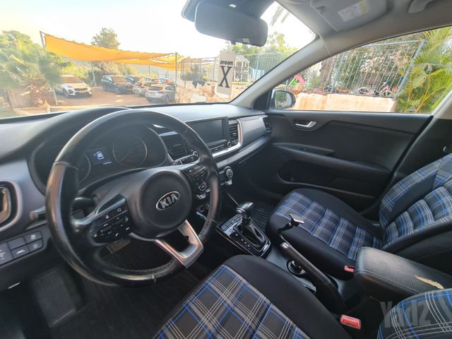 קיה סטוניק