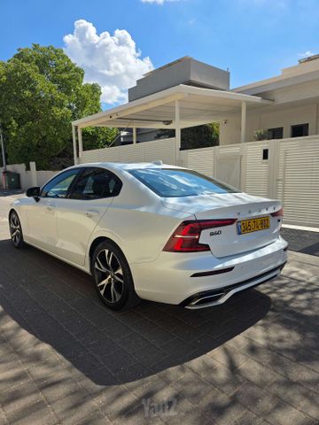 וולוו S60