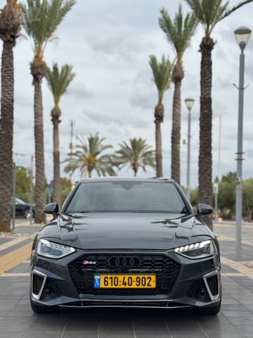 מודעת רכב אאודי A4