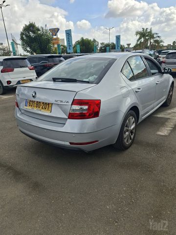 סקודה אוקטביה