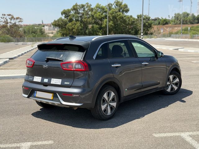 קיה נירו
