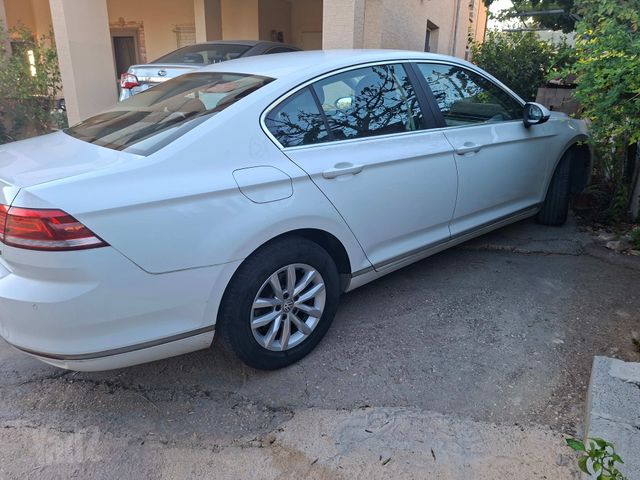 פולקסווגן פאסאט