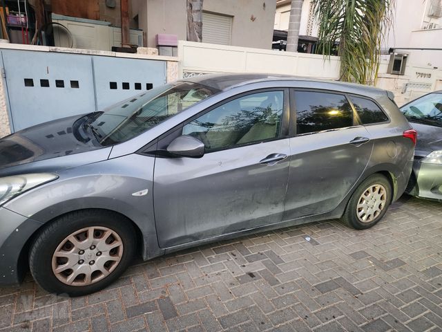 יונדאי i30