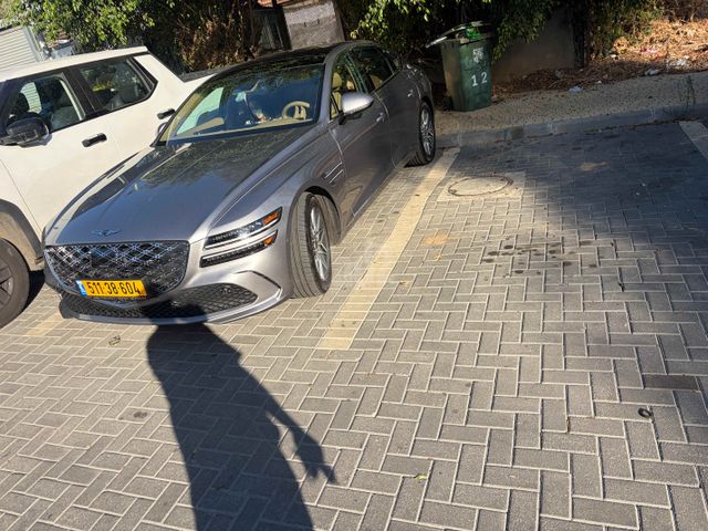 ג'נסיס G80