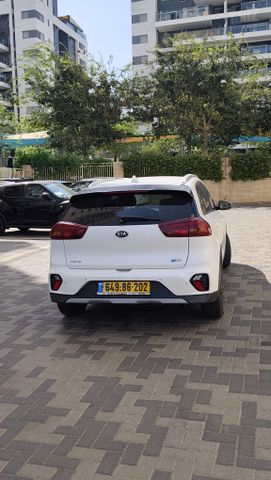 קיה נירו