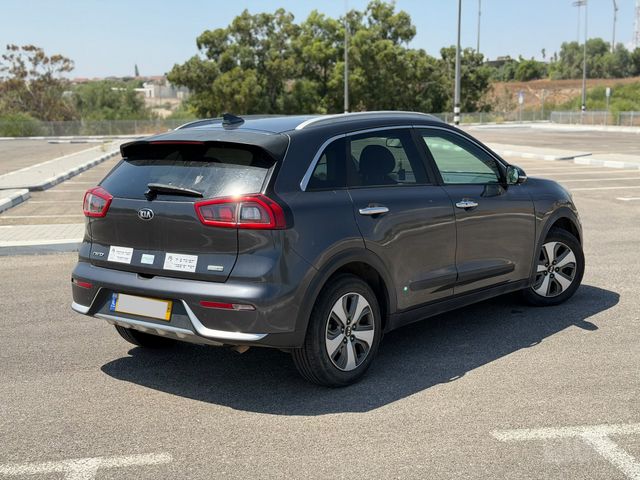 קיה נירו