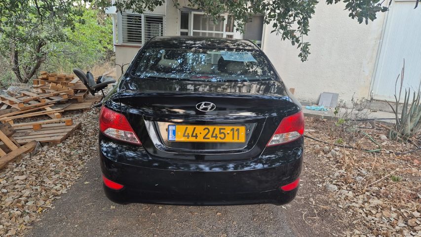 יונדאי אקסנט i25