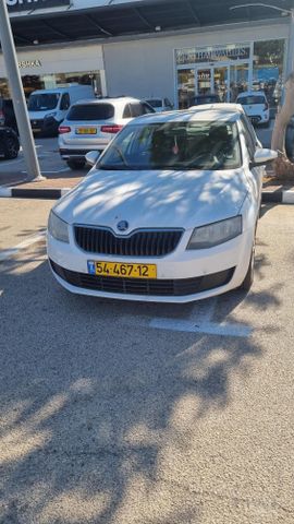 סקודה אוקטביה