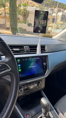 סיאט ארונה