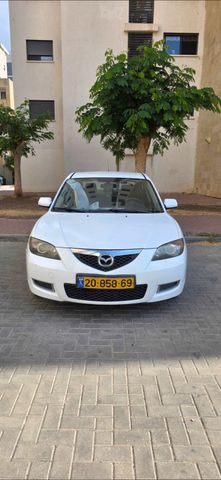 מודעת רכב מאזדה 3