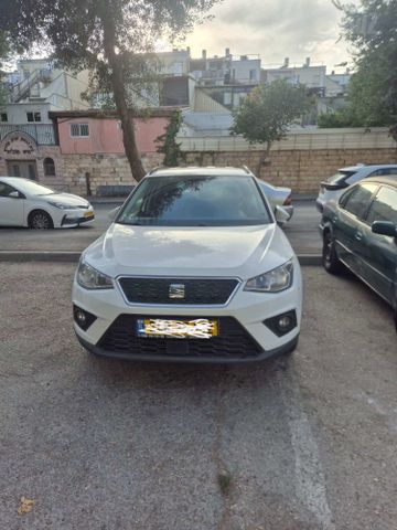 סיאט ארונה
