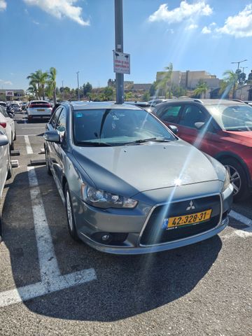 מודעת רכב מיצובישי לנסר