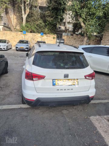 מודעת רכב סיאט ארונה