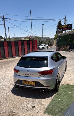 סיאט לאון