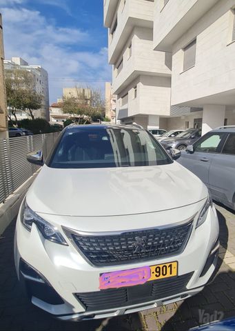פיג'ו 3008