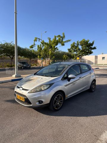 מודעת רכב פורד פיאסטה