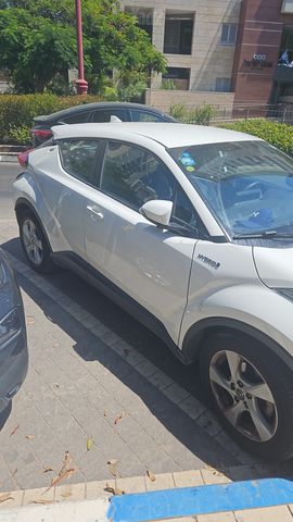 טויוטה C-HR