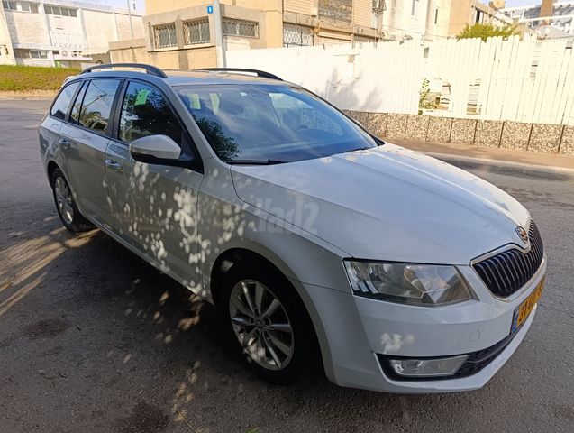 סקודה אוקטביה