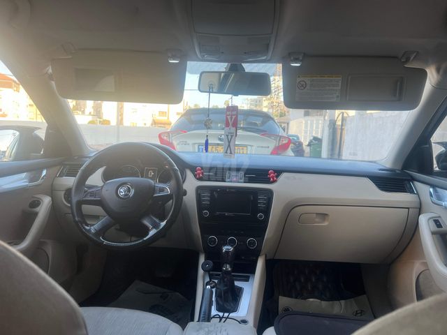 סקודה אוקטביה