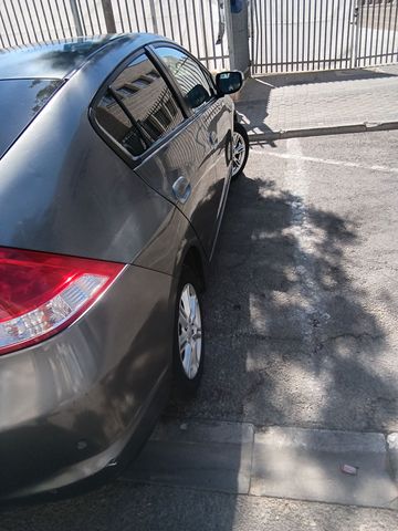 מודעת רכב הונדה אינסייט