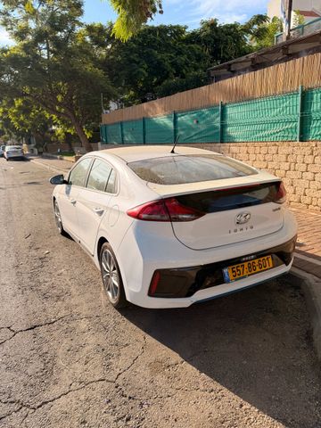 יונדאי איוניק