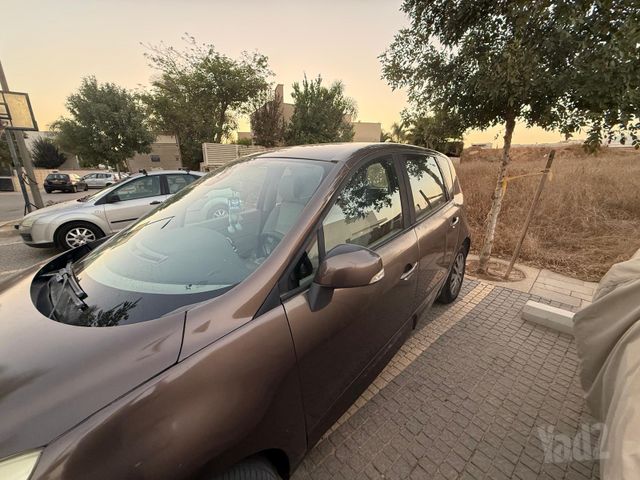 רנו סניק