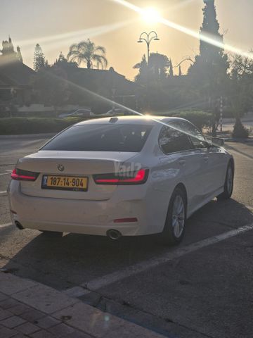 מודעת רכב ב מ וו סדרה 3