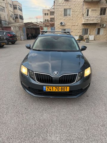 סקודה אוקטביה