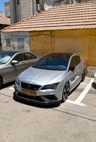 סיאט לאון