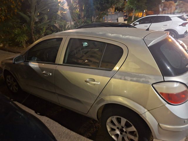 אופל אסטרה