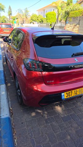 פיג'ו 208