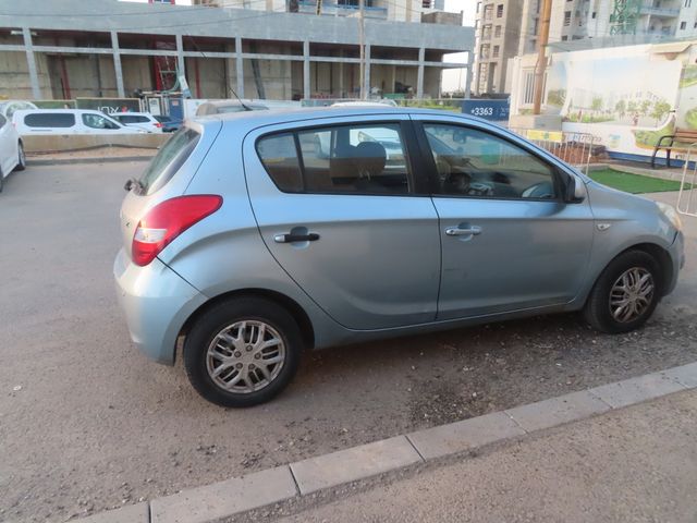 יונדאי i20