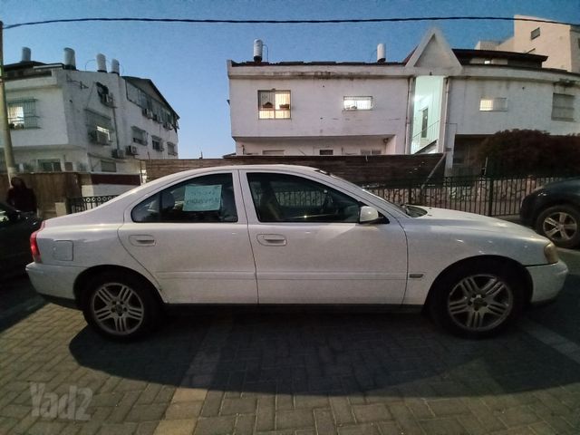 וולוו S60