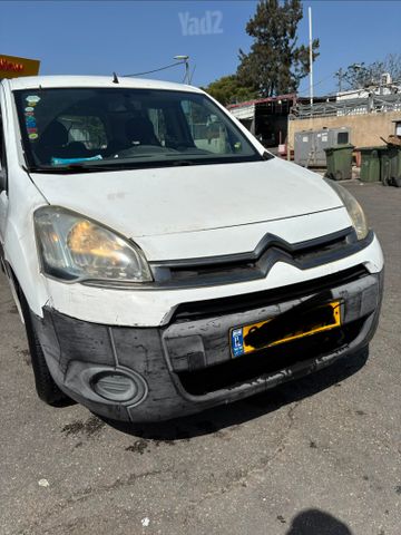 מודעת רכב סיטרואן ברלינגו