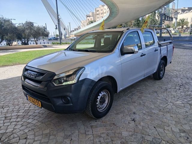מודעת רכב איסוזו די-מקס