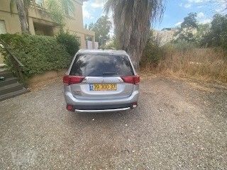 מיצובישי אאוטלנדר