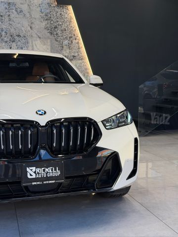 ב מ וו X6