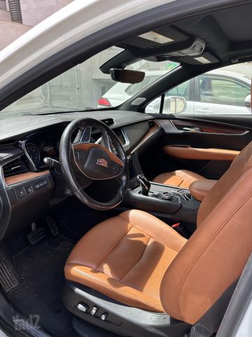 קאדילק XT5